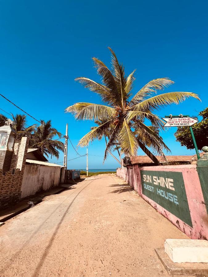 Sun Shine Guest House Negombo Ngoại thất bức ảnh