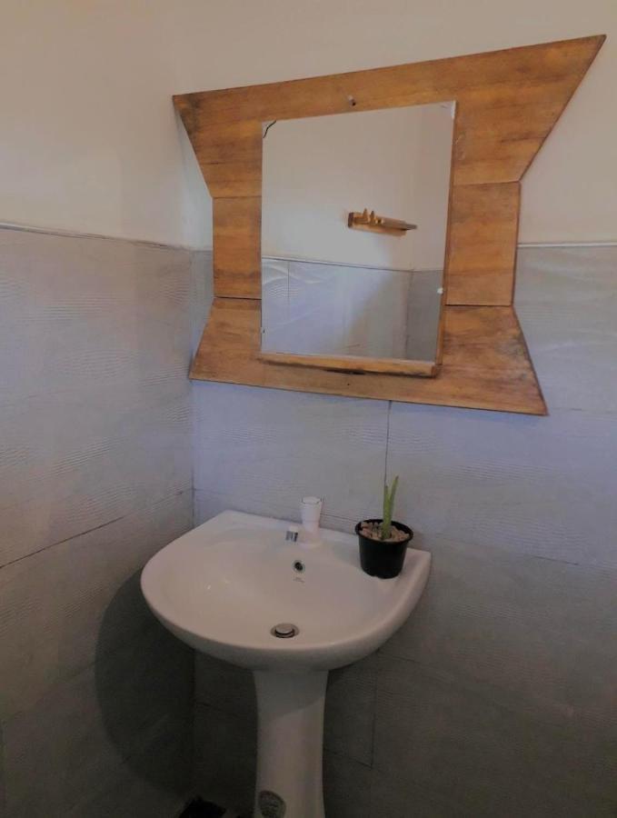 Sun Shine Guest House Negombo Ngoại thất bức ảnh