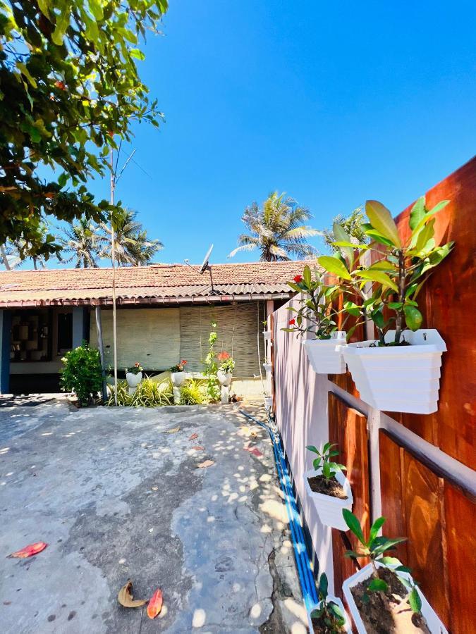 Sun Shine Guest House Negombo Ngoại thất bức ảnh