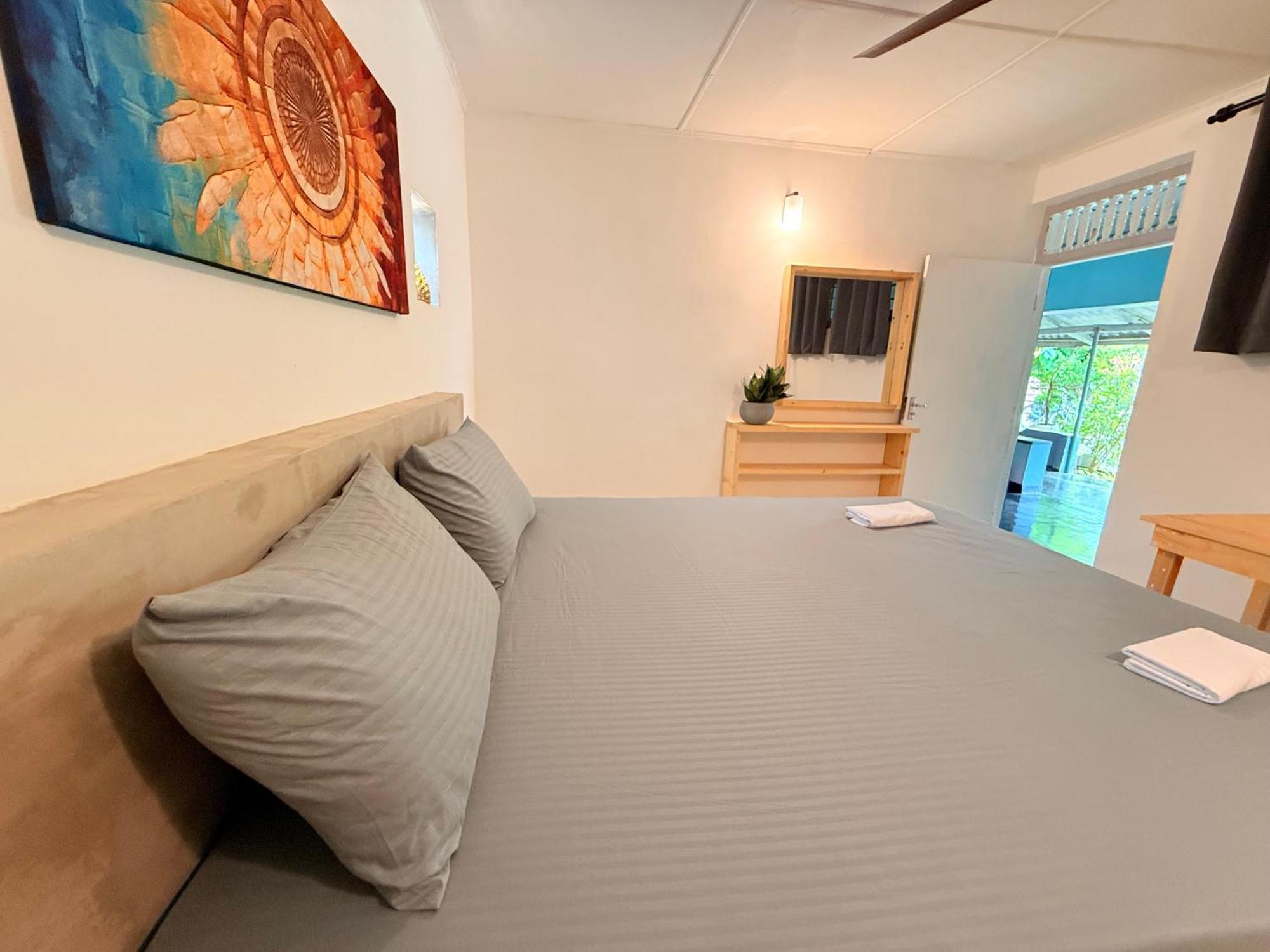 Sun Shine Guest House Negombo Ngoại thất bức ảnh